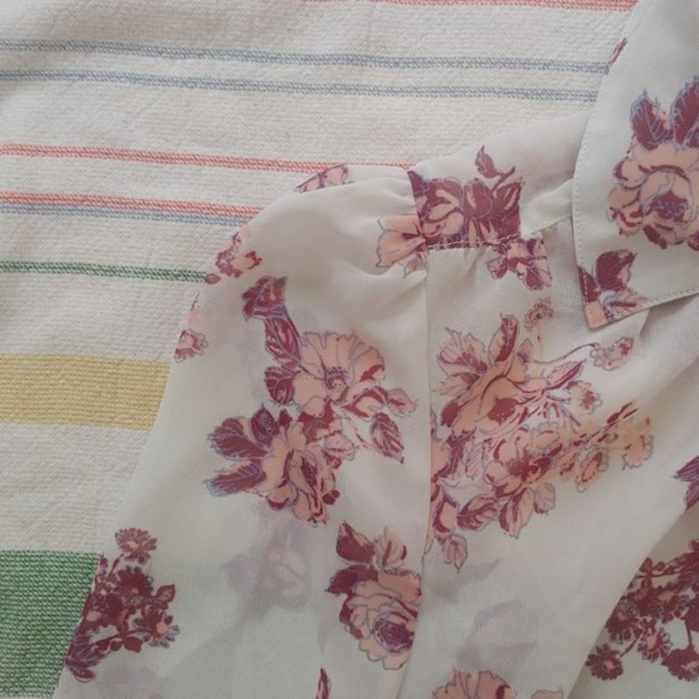 Modcloth Be Buzzworthy White Chiffon Blouse Floral - Picture 5 of 15